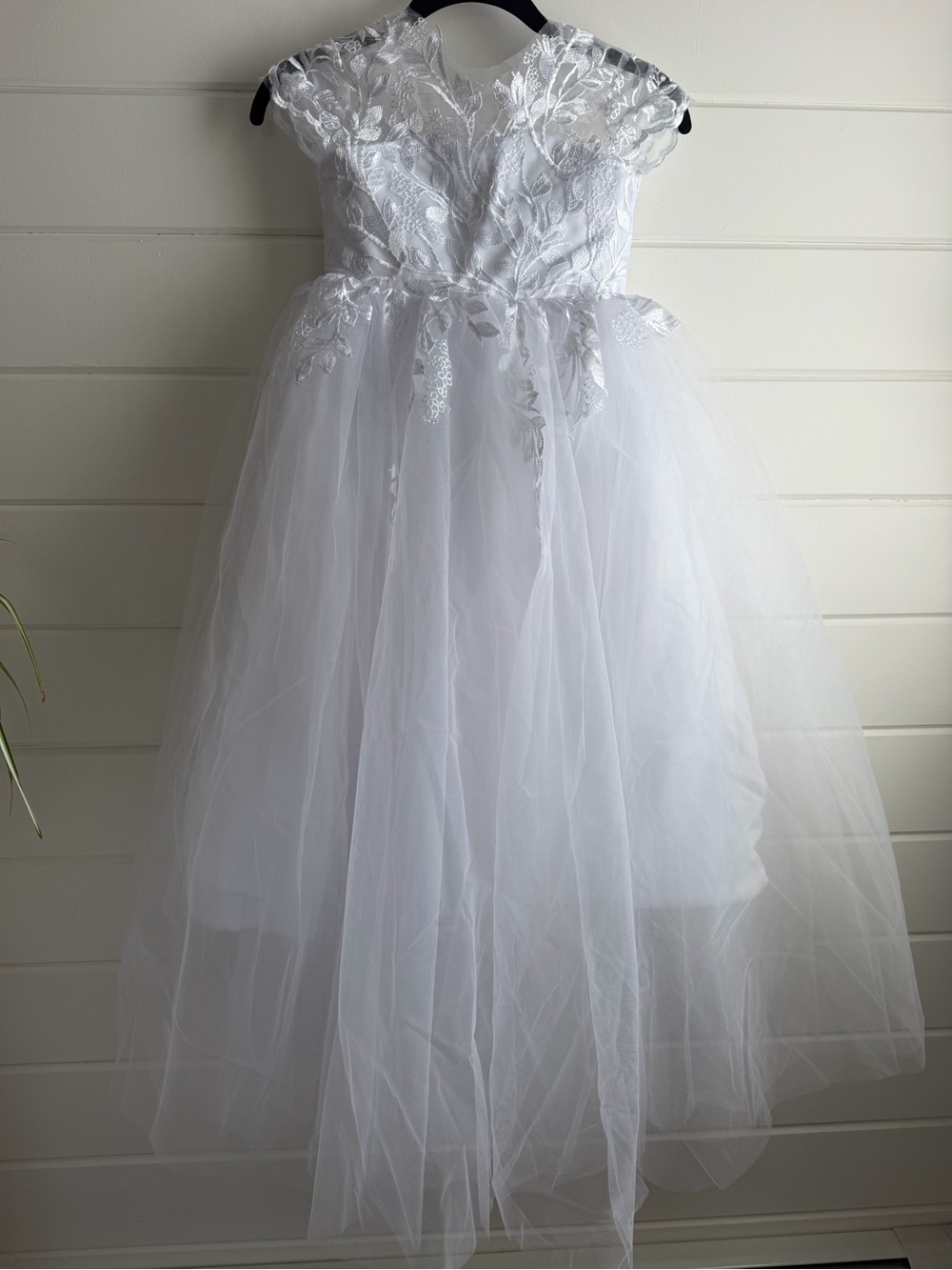 White Lace & Tulle Formal Flower Girl Communion Dress Sz 6